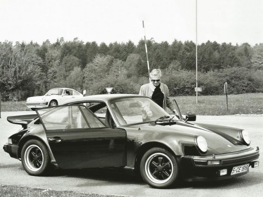  Porsche 911 Turbo 3.0 Coupe 1975 года  (фото 11 из 25)